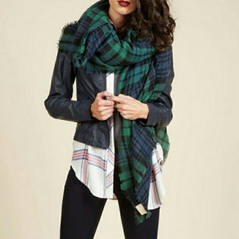 Green & Blue Fringe Scarf